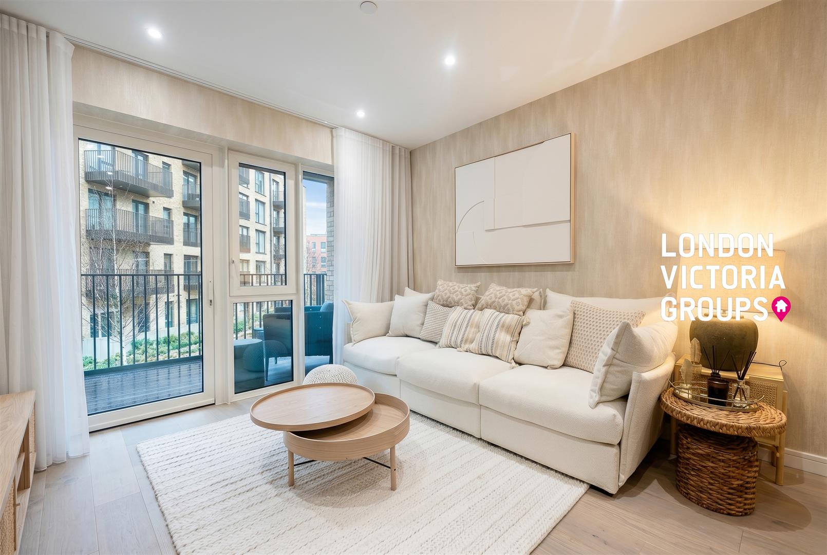 2 bed property in Morris Court, Tierney Lane, London
